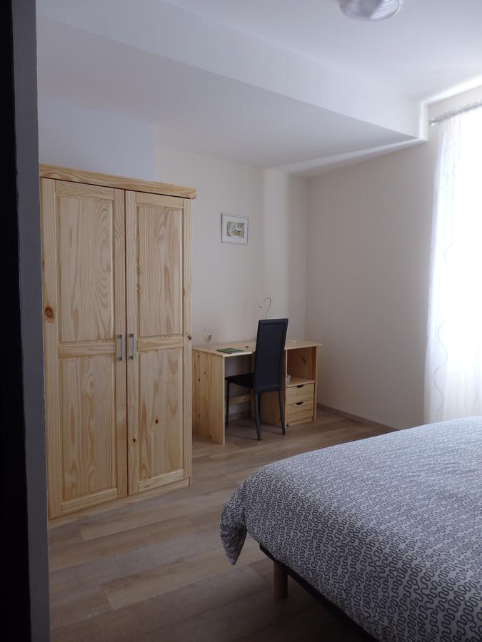 Le Merlanson Chambres D'Hotes Bez-et-Esparon Room photo